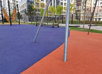 Игровая зона с травмобезопасным покрытием